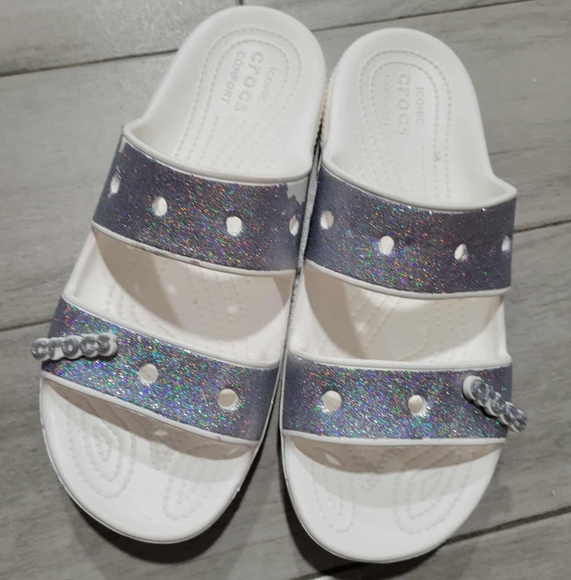 Crocs Classic Glitter II Sandal Silver White Slide 207769-90H Woman’s 10 Men’s 8 - Picture 1 of 10